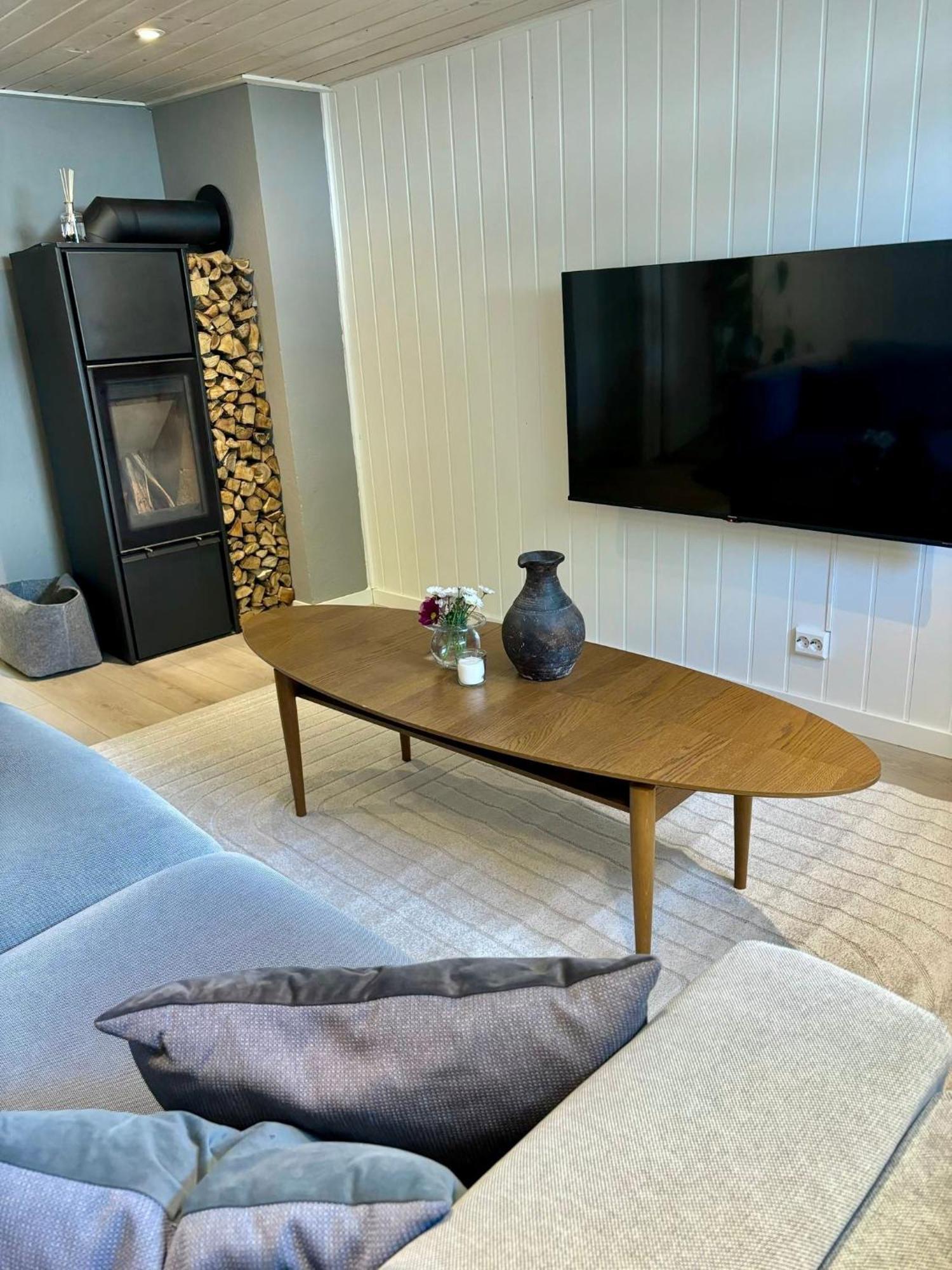 Down Town Apartment With Outside Area In Villa 크리스티안산 외부 사진